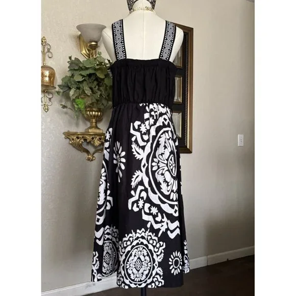 Women's Black & White Sun Dress | Resort Vacay Floral Medallion Print | … - Picture 7 of 16